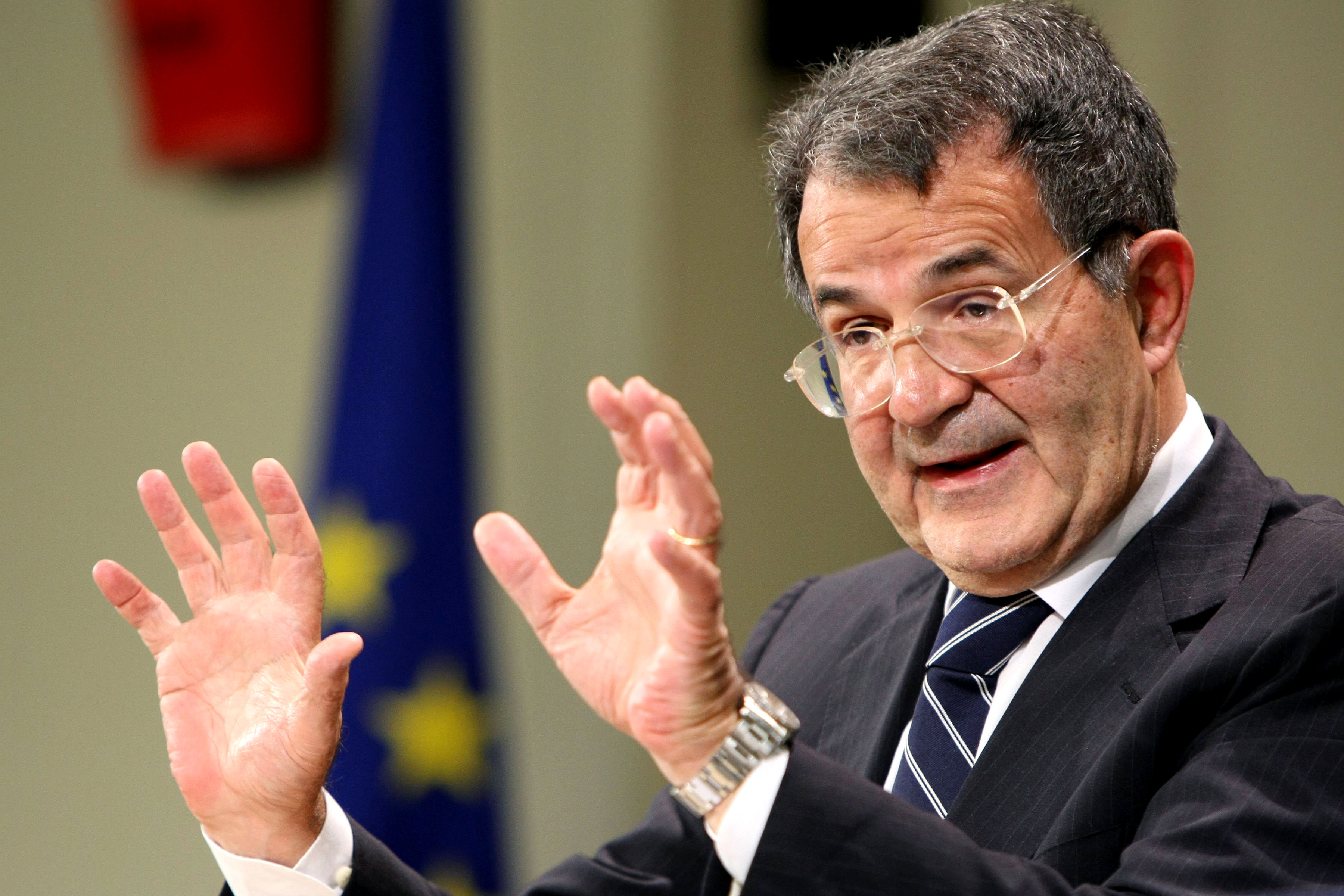 Να μην γίνεται η Γαλλία «ρεζέρβα της Γερμανίας» καλεί τον Σαρκοζί ο Ρ.Πρόντι