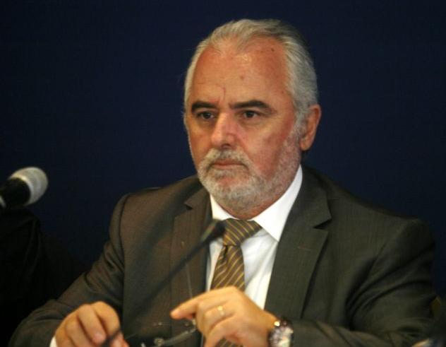 Η κυβέρνηση θα σεβαστεί τις αποφάσεις των κοινωνικών εταίρων για τους μισθούς, δήλωσε ο Γ.Κουτρουμάνης