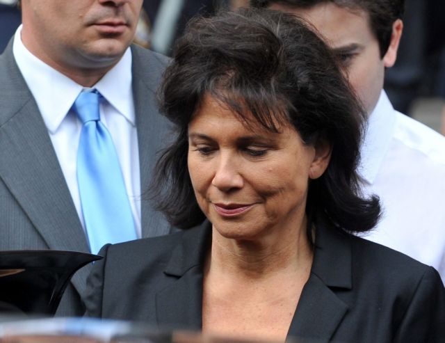 Έρχεται η γαλλική έκδοση της Huffington Post με την Αν Σενκλέρ στο «τιμόνι»