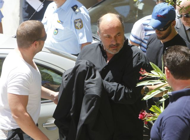 Αίτημα αποφυλάκισης από Μπέο και Τσακογιάννη