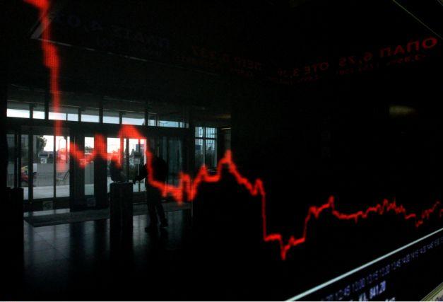 Σφυροκόπημα στις τράπεζες οδήγησε την αγορά σε απώλειες 1,20% την Τρίτη