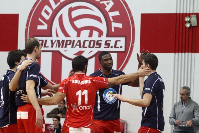 Ο Ολυμπιακός δοκιμάζεται στην Κηφισιά και ο Άρης φιλοξενεί τον Φοίνικα Σύρου