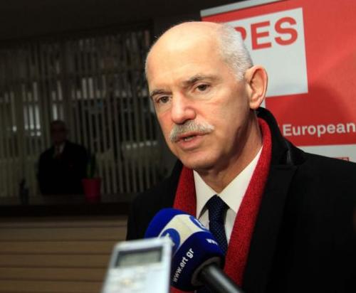 Οι προτάσεις περί εποπτείας υπονομεύουν τη Δημοκρατία στην Ευρώπη, λέει ο Γ.Παπανδρέου