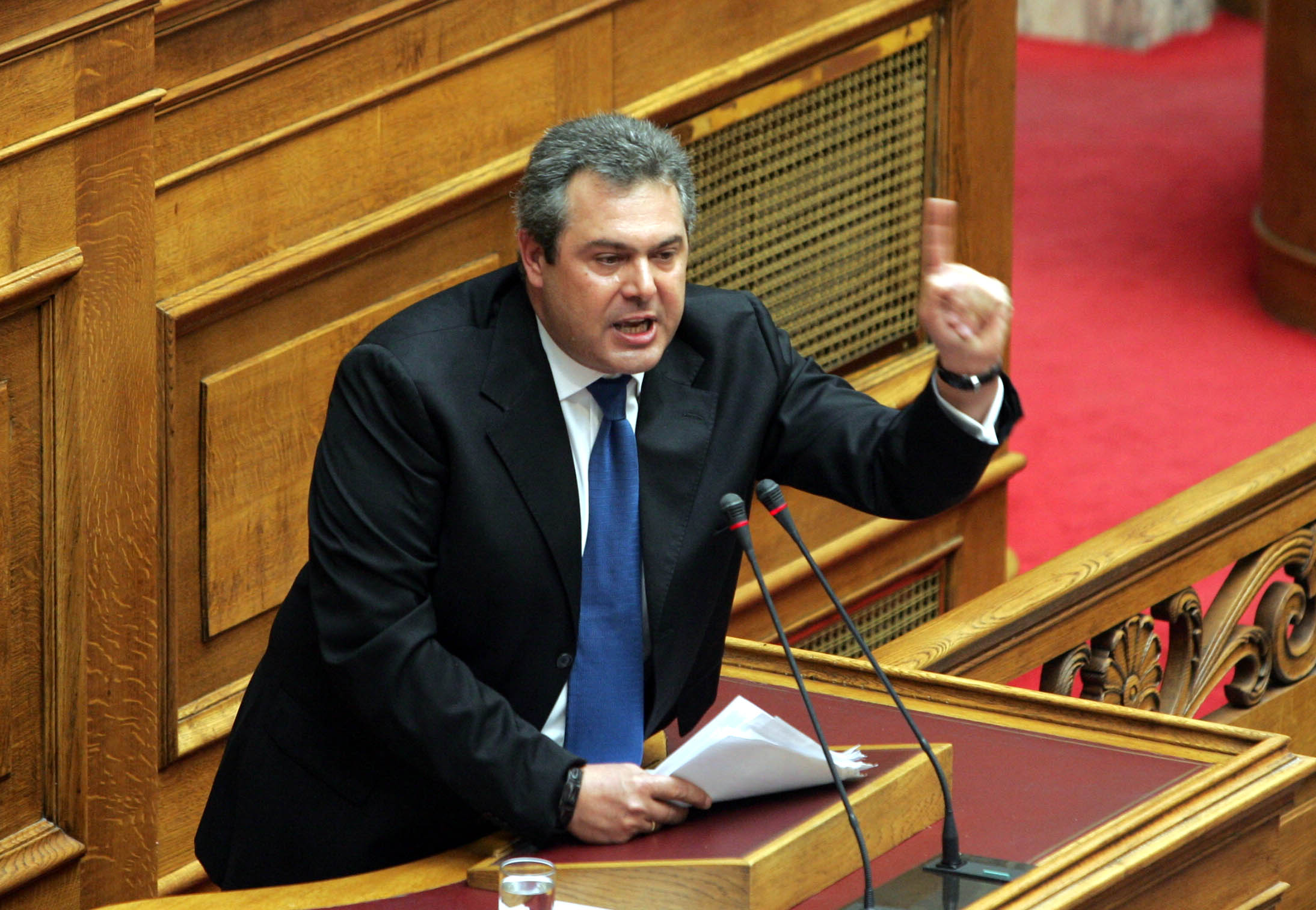 «Δεν θα είμαι υποψήφιος με τη ΝΔ, αν υπογράψει τη νέα δανειακή σύβαση» λέει ο Π.Καμμένος