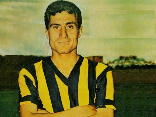 Πέθανε ο θρυλικός ποδοσφαιριστής της Τουρκίας Λευτέρης Αντωνιάδης