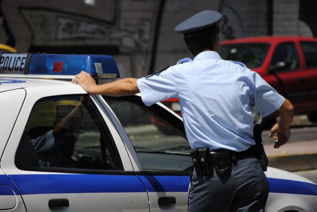 Μπαράζ συλλήψεων στη Θεσσαλονίκη σε γιγαντιαία επιχείρηση κατά κυκλωμάτων