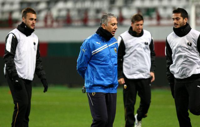 «Δεν αγοράζουμε, αν δεν πουλήσουμε…» ξεκαθάρισε ο Κωστένογλου