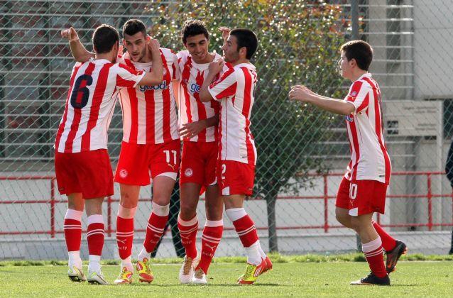 Νίκη Ολυμπιακού στο «αιώνιο» ντέρμπι με αυτογκόλ Μαρινάκη!