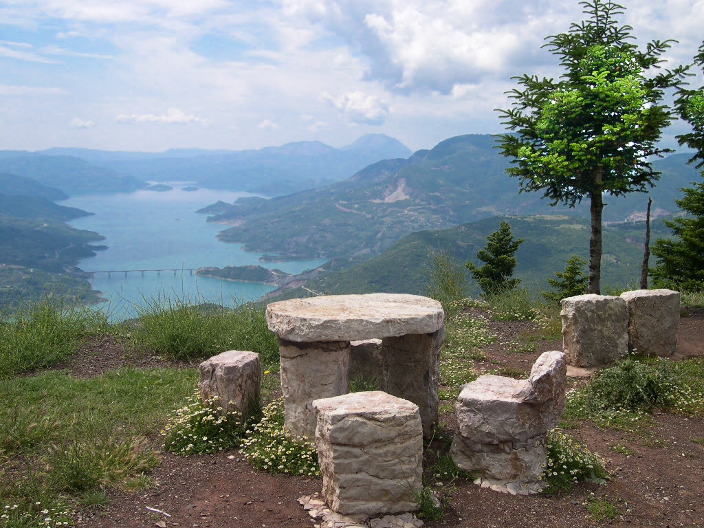 Καρπενήσι, για Αποκριά με… snow party!