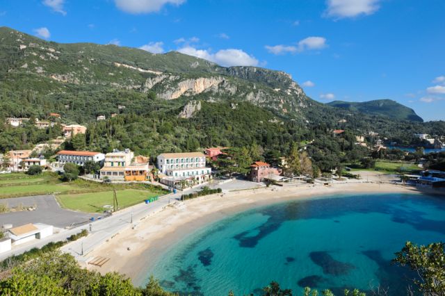 Παλαιοκαστρίτσα, το ονομαστό θέρετρο της Κέρκυρας