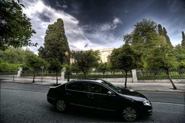 Νέα διευρυμένη σύσκεψη των πολιτικών αρχηγών υπό τον Κ.Παπούλια