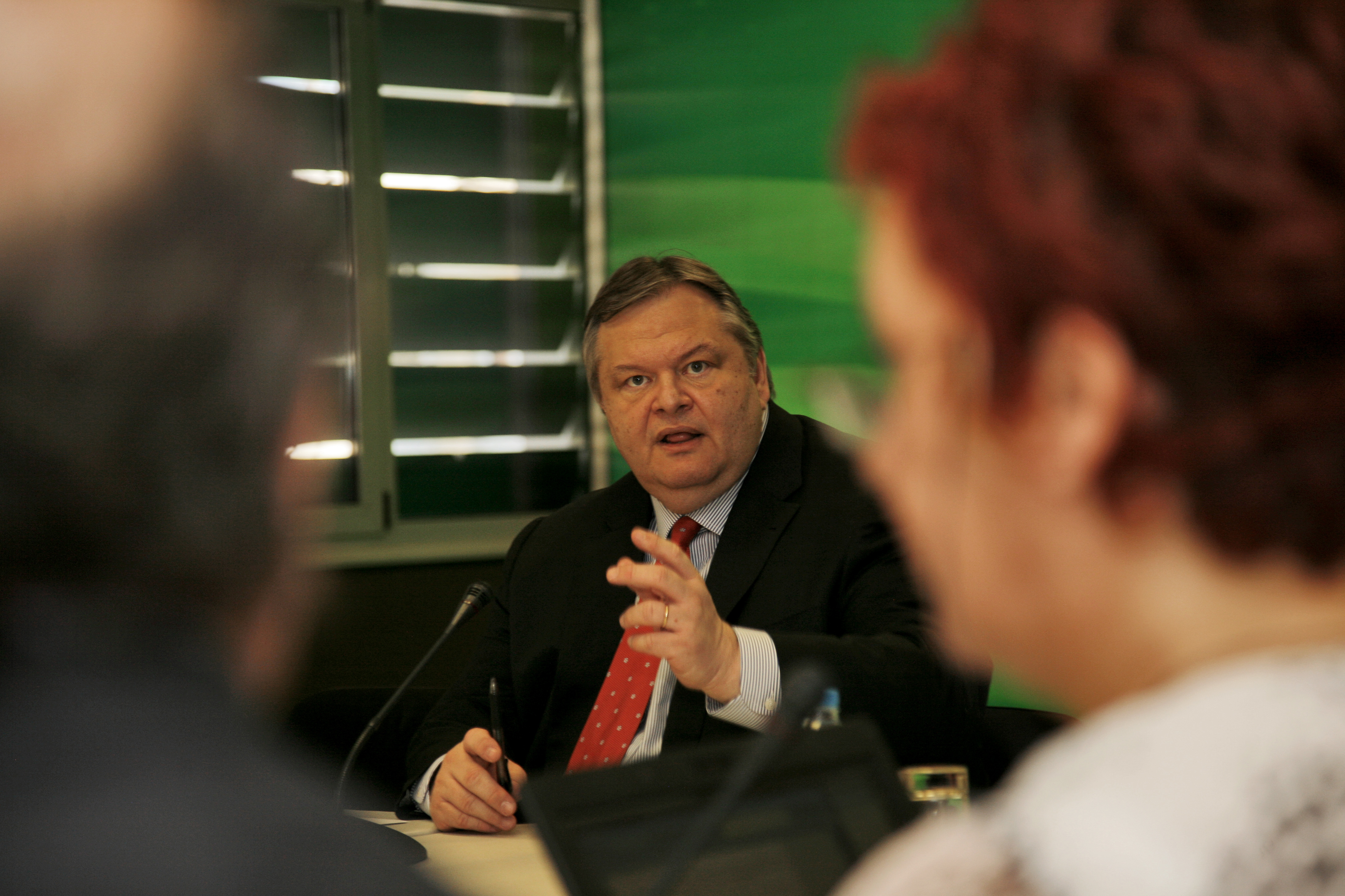 Διακυβέρνηση εθνικής ευθύνης από όλες τις πολιτικές δυνάμεις ζητεί ο Ευ.Βενιζέλος