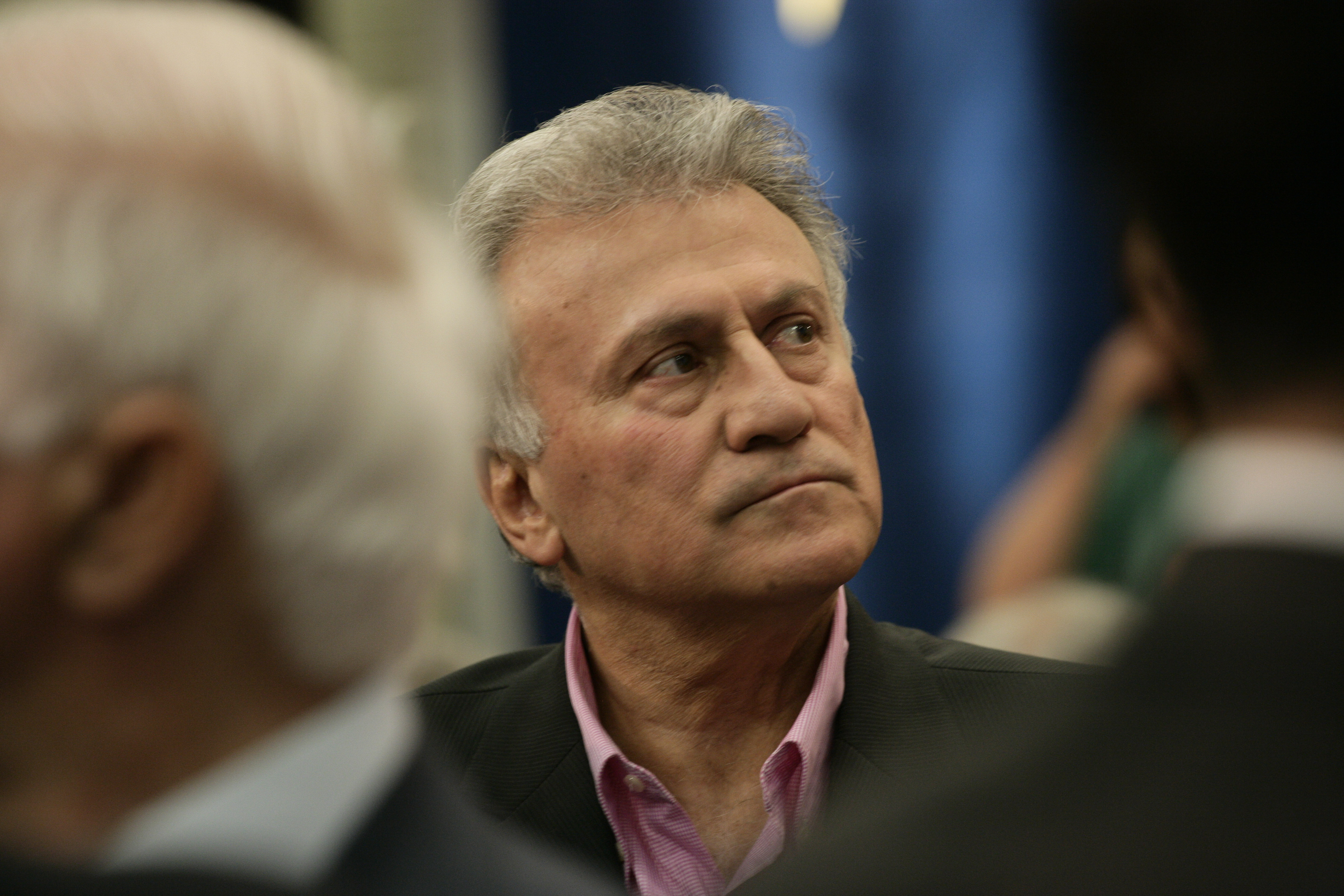 Η Χρυσή Αυγή δεν είναι αδελφό κεντροδεξιό κόμμα, δηλώνει τώρα ο Π.Ψωμιάδης