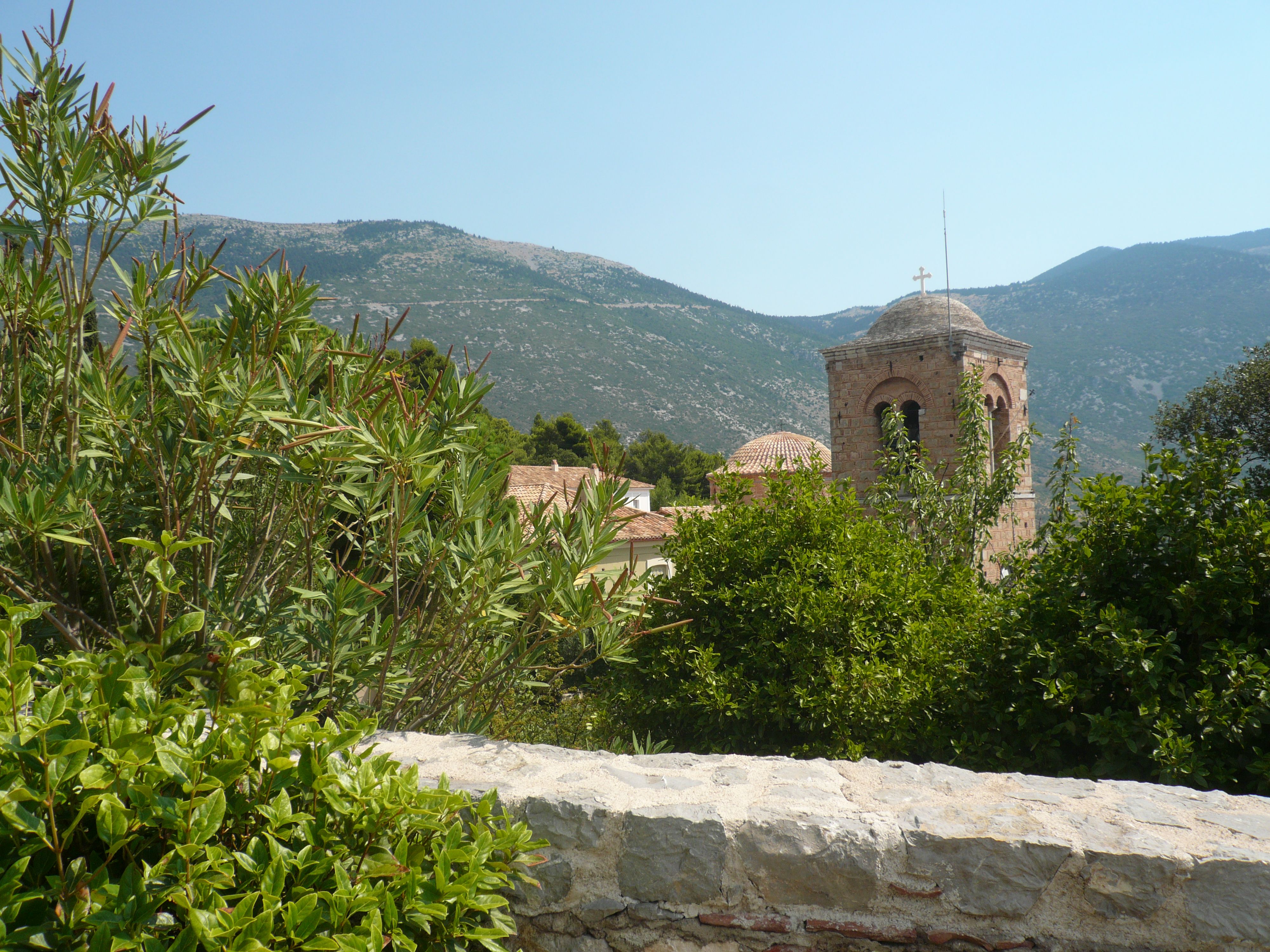 Μονή Οσίου Λουκά, η Αγια-Σοφιά της Ρούμελης