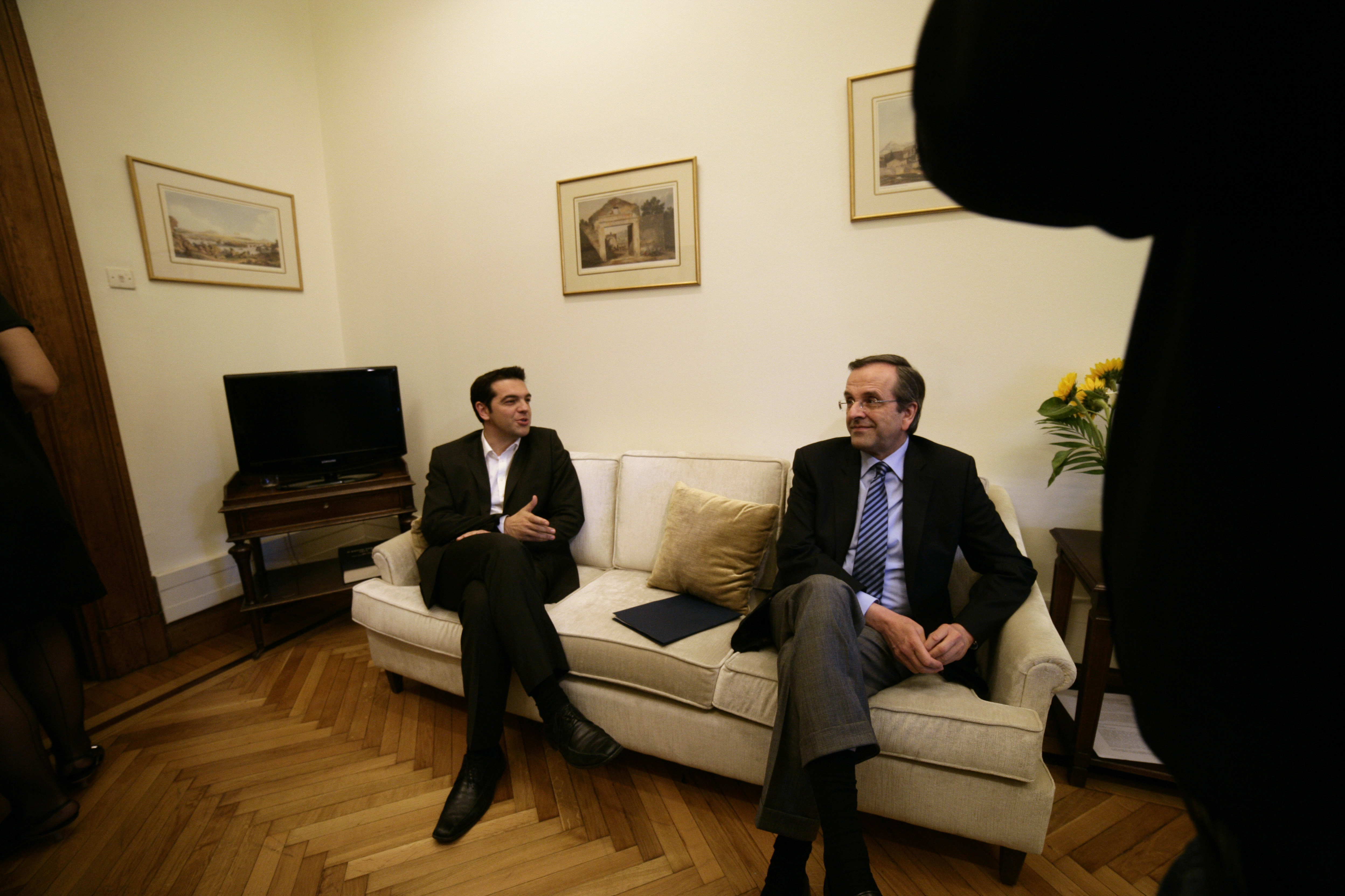 Επίκαιρη ερώτηση Τσίπρα προς τον πρωθυπουργό για τις επαφές του σε Βερολίνο-Παρίσι