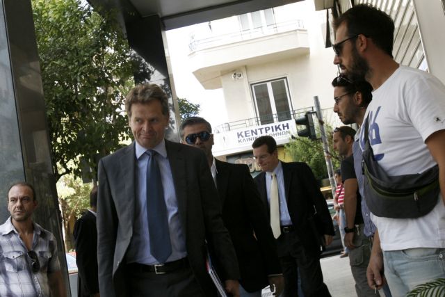 Τα μέτρα να μην υπερβούν τις αντοχές της κοινωνίας ζήτησε από την τρόικα ο Βενιζέλος