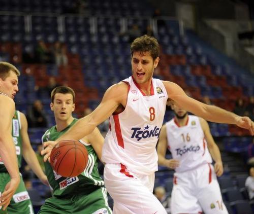 Στην 12άδα του Ολυμπιακού ο Περπέρογλου