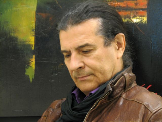 Δεν διστάζουν να εμπλέξουν την Εκκλησία στους σχεδιασμούς τους, λέει ο ΣΥΡΙΖΑ