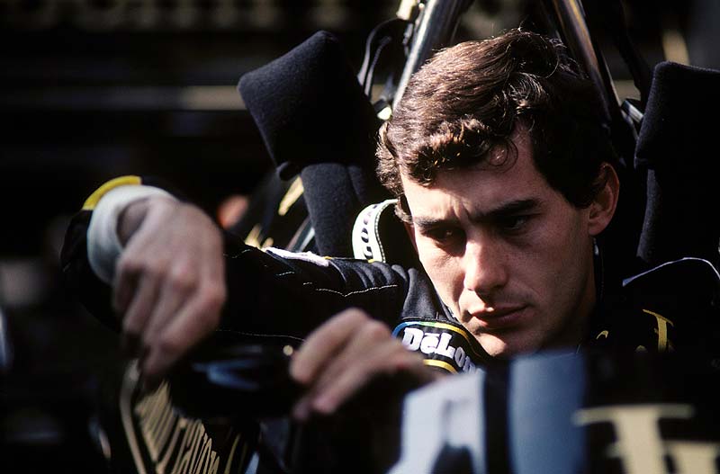 «Χρυσά» τα γάντια του Ayrton Senna σε δημοπρασία