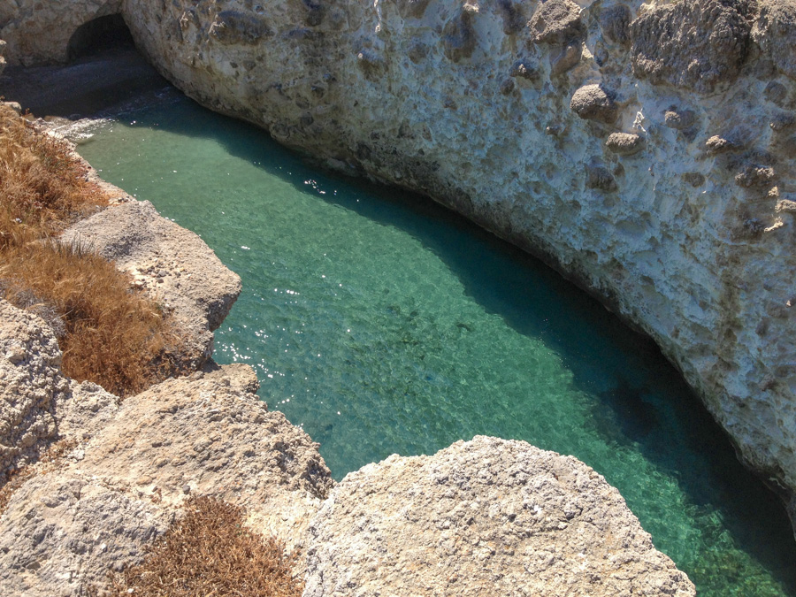Μήλος, το Σαρακήνικο και ο Παπάφραγκας