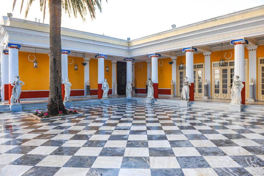 Η… κερκυραία αυτοκράτειρα Σίσυ