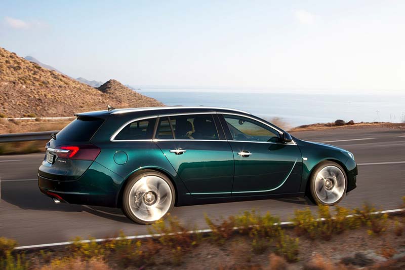 Opel Insignia και Insignia Sports Tourer 2014: Στην Ελλάδα από 19.110 ευρώ