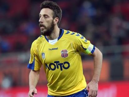 Καφές και Αραμπατζής κατήγγειλαν την ΑΕΚ στη FIFA