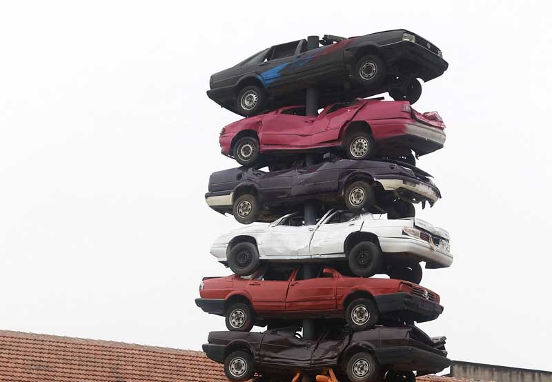 Ανοδικός ο Δεκέμβριος, αρνητικό το πρόσημο του 2013 για τις ευρωπαϊκές πωλήσεις αυτοκινήτων