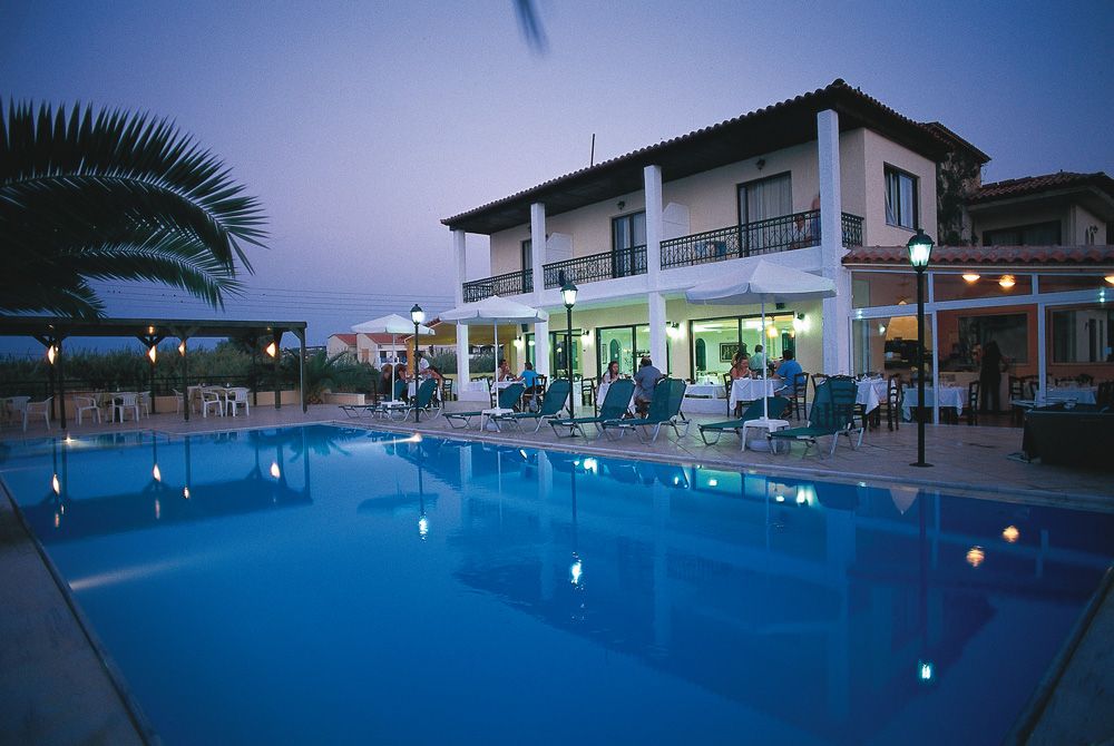 Οι τυχεροί που κερδίζουν τετραήμερη διαμονή στο Creta Residence, στον Πλατανιά Ρεθύμνου