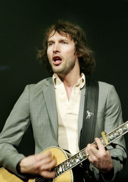 Συγγνώμη από τους μουσικόφιλους για το «You’re Beautiful» ζήτησε ο Τζέιμς Μπλαντ