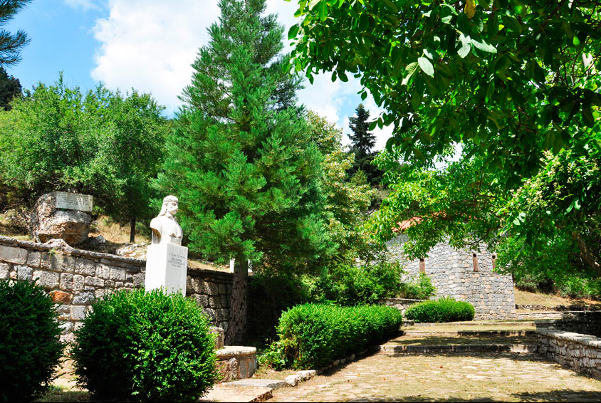 Μαίναλο, το Λιμποβίσι και τα Ταμπούρια του Κολοκοτρώνη