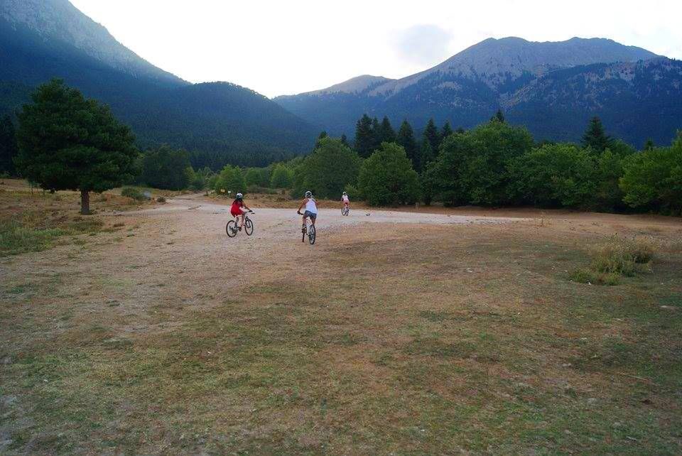 «Αχαϊκό Χωριό» στα Καλάβρυτα: Σαββατοκύριακα με την αδρεναλίνη στα ύψη!