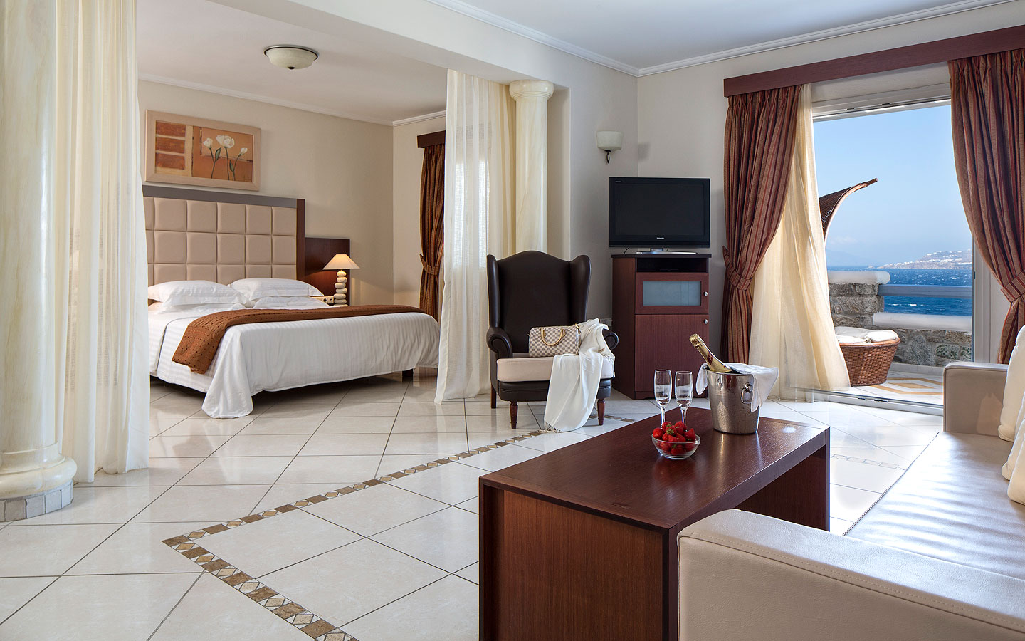 Το in.gr και ο Στέλιος Παρλιάρος σάς ταξιδεύουν στη Μαδαγασκάρη!