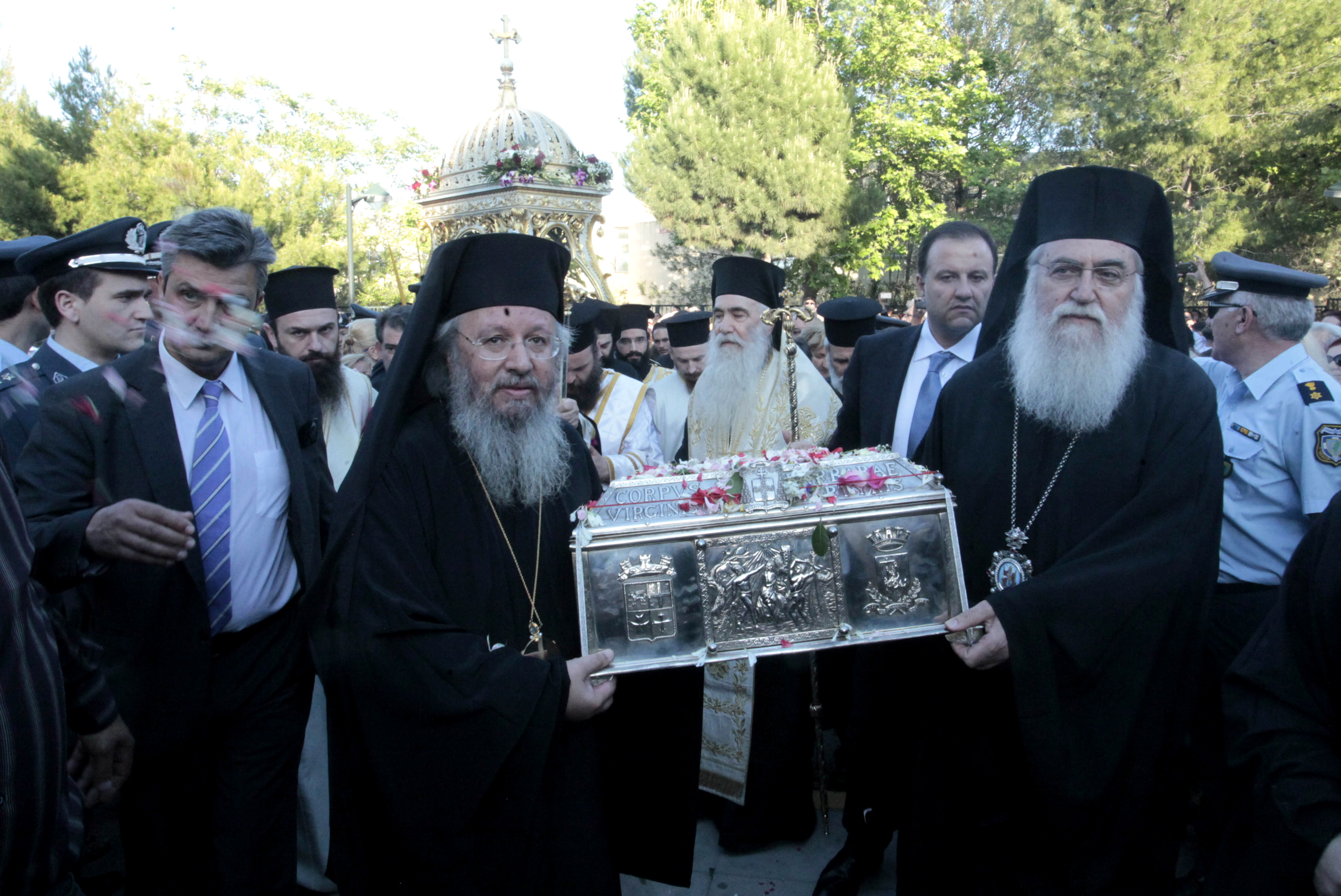 «Εμπόριο» ελπίδας τα λείψανα της Αγίας Βαρβάρας στο «Αγ. Σάββας»;