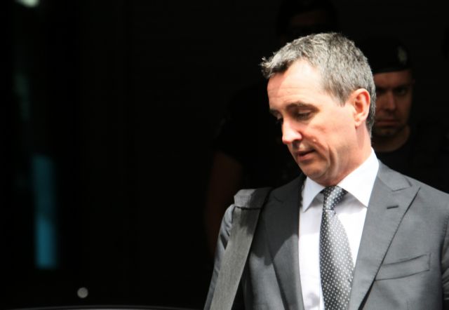 Η λίστα με τα προαπαιτούμενα στο μικροσκόπιο του κουαρτέτου