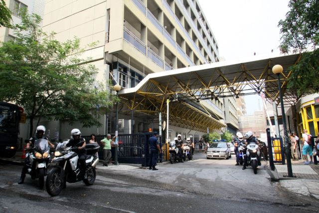 Κλιμακώνουν τις κινητοποιήσεις τους οι εργαζόμενοι στον «Ευαγγελισμό»