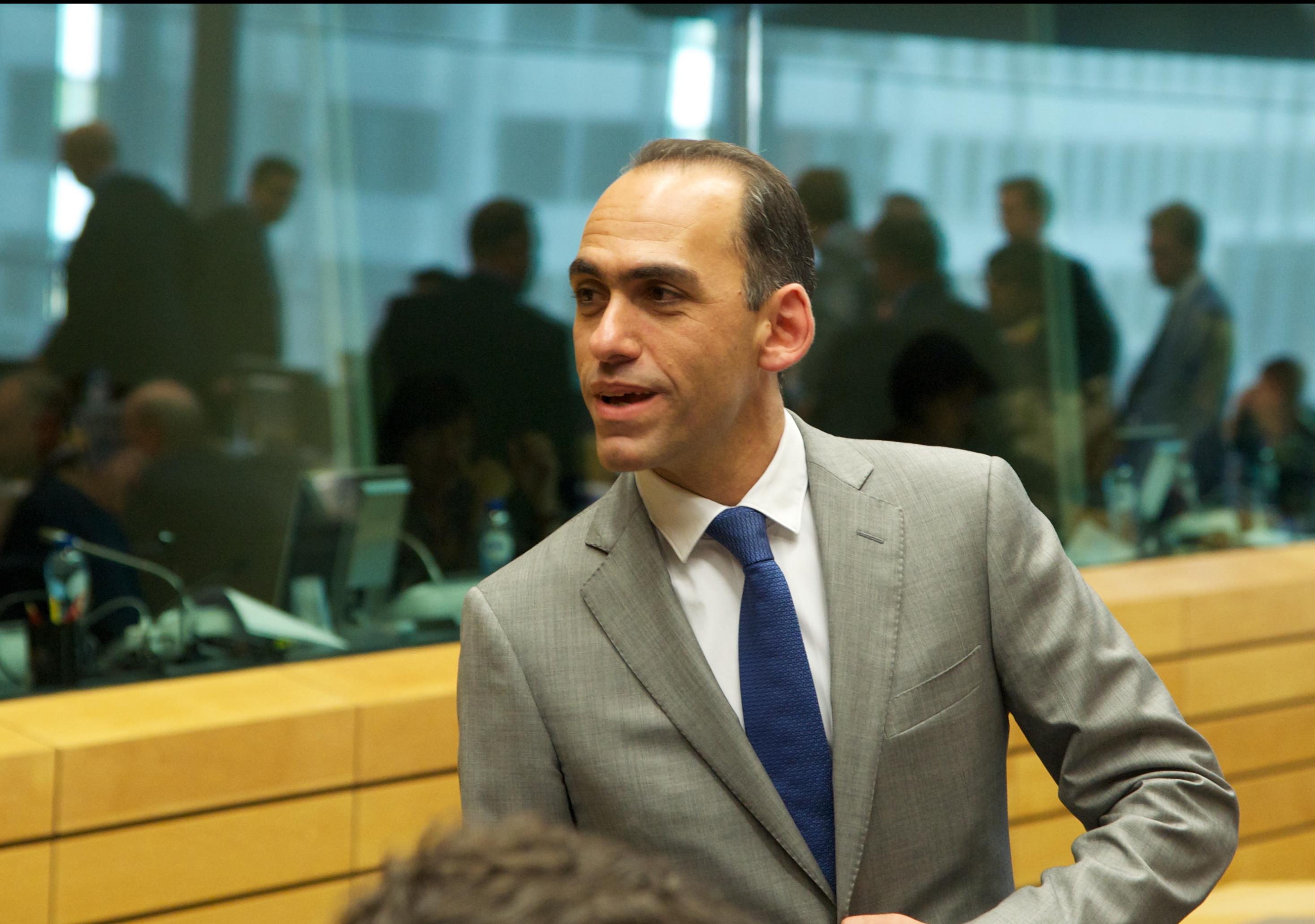 Ακυρώθηκε το ένταλμα σύλληψης του υπουργού Οικονομικών της Κύπρου