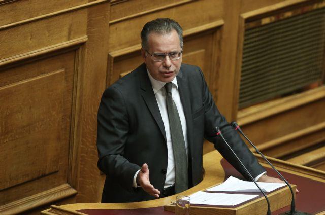 Κουμουτσάκος: Ασαφής η απόφαση για το προσφυγικό