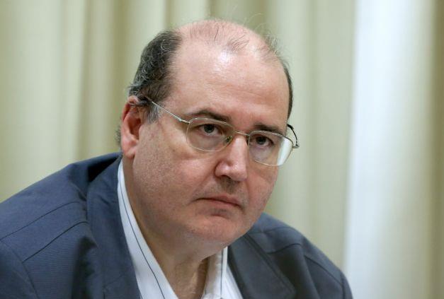 Φίλης: Όσοι δεν αντέχουν τον ΦΠΑ να πιέσουν για καλύτερα δημόσια σχολεία