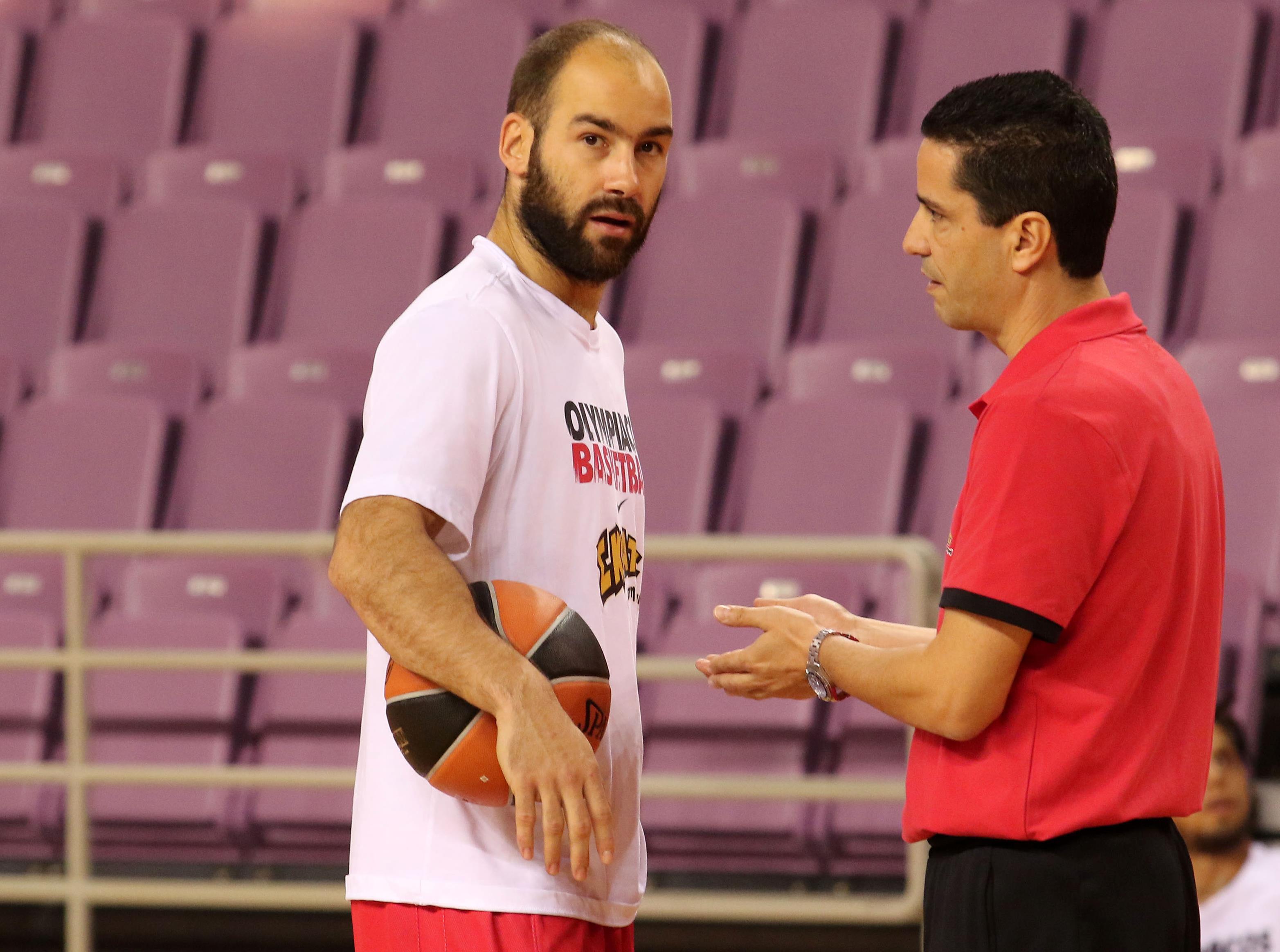 Ξαφνικό πρόβλημα στον Ολυμπιακό με ελαφρύ διάστρεμμα του Σπανούλη