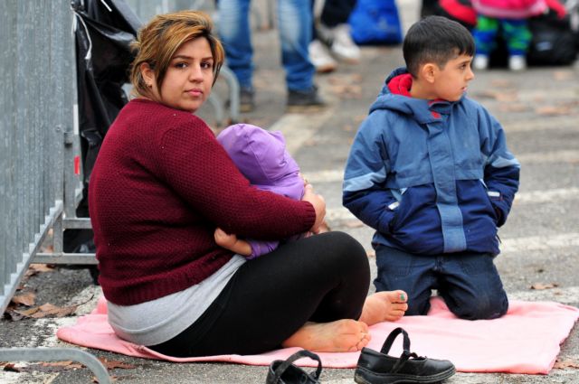 Η Σλοβενία προειδοποιεί: Δεν θα δεχθούμε απεριόριστο αριθμό προσφύγων