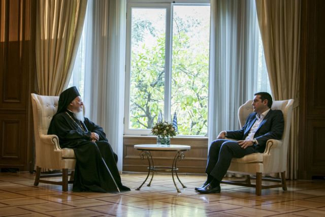 Τη στήριξή του στο Οικουμενικό Πατριαρχείο εξέφρασε ο πρωθυπουργός