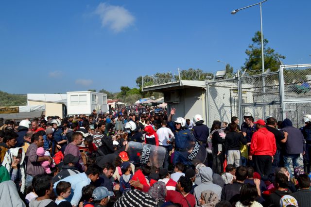 Προσφυγικό: Σκηνικό μόνιμης έντασης στο hotspot της Λέσβου