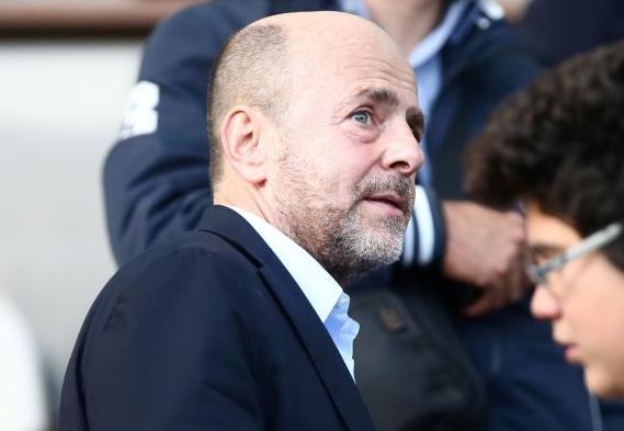 Επίσκεψη Αλαφούζου και τετ α τετ με τον Αναστασίου