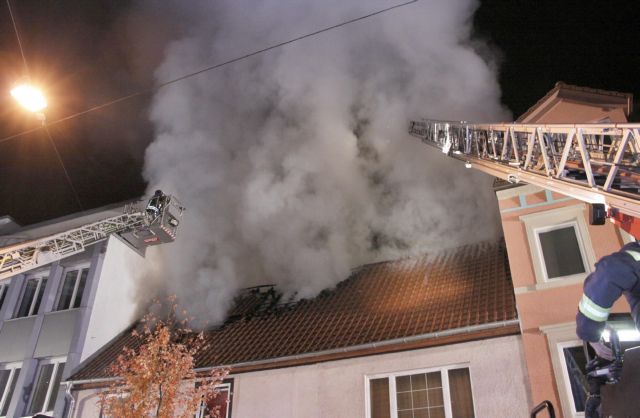 Γερμανία: Δραματική αύξηση επιθέσεων σε κέντρα υποδοχής προσφύγων