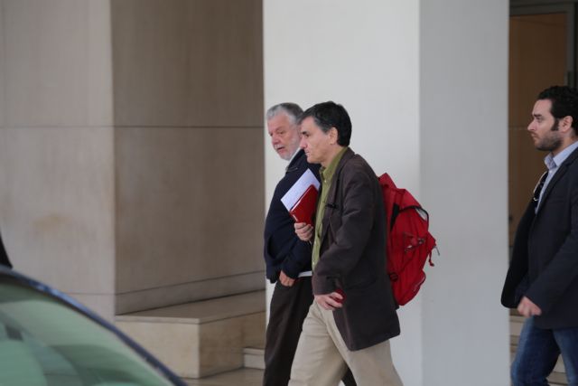 Αμφιβολίες από τους Θεσμούς για το εάν μπορούν να πιαστούν οι στόχοι