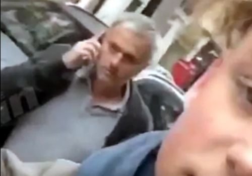 Ο Μουρίνιο έσπρωξε 14άχρονο επειδή τον βιντεοσκοπούσε…