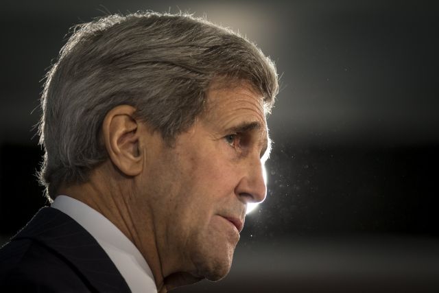 Συγκρατημένα αισιόδοξος για αποκλιμάκωση της έντασης στη Μέση Ανατολή ο Κέρι