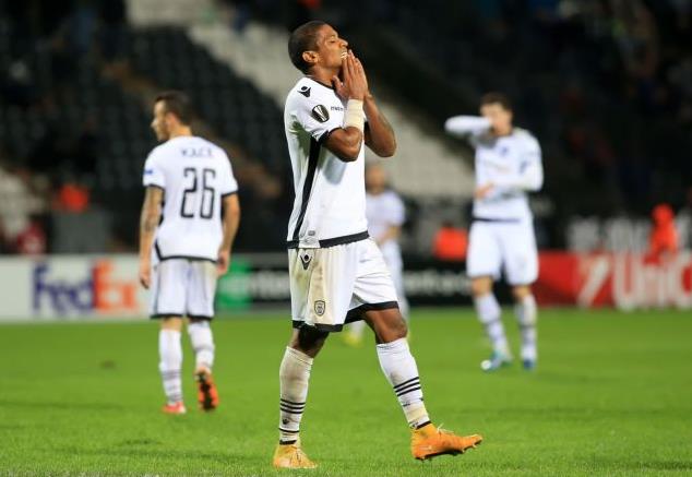 Ο ΠΑΟΚ συμμαζεύτηκε πίσω, αλλά ήταν πολύ «λίγος» μπροστά