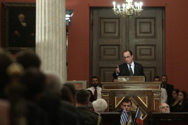 Επίτιμος διδάκτορας του Πανεπιστημίου Αθηνών ο γάλλος πρόεδρος